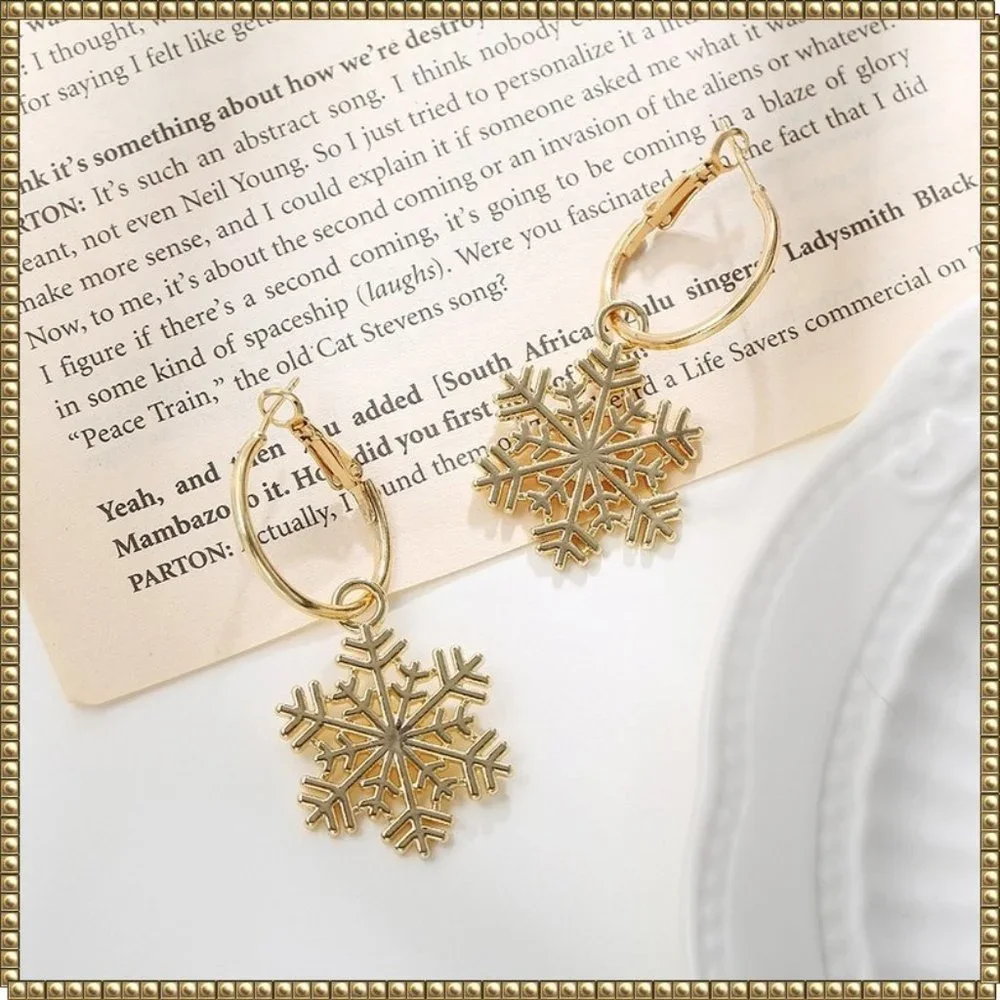 ๐SOLD๐๐๐บ๐จ๐ณ๐ฌ๐2 ๐๐๐ $12 - NEW In Box Gold Snowflake Dangle Earrings - Picture 2 of 6